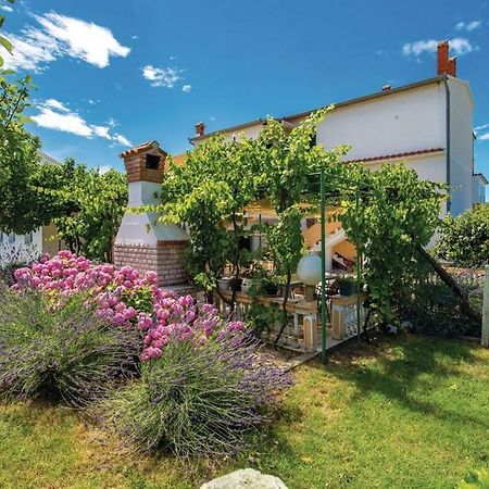 Apartament Hause Lupic Rab Town Zewnętrze zdjęcie