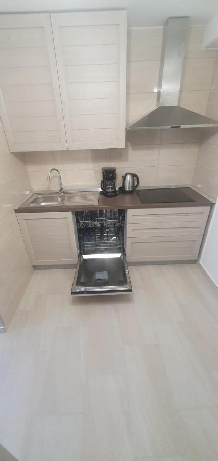 Apartament Hause Lupic Rab Town Zewnętrze zdjęcie