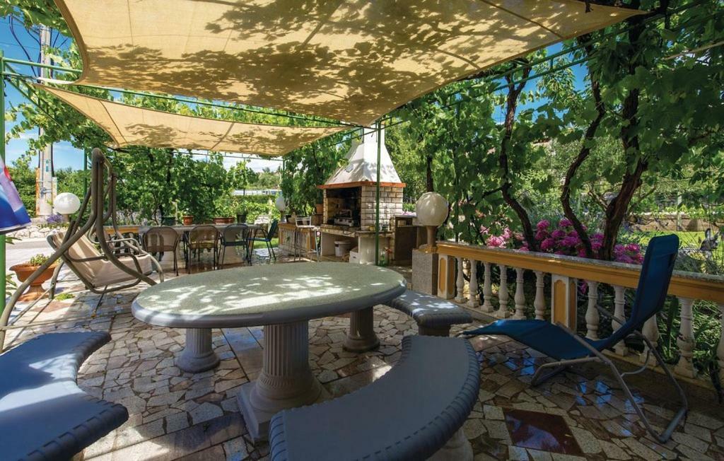 Apartament Hause Lupic Rab Town Zewnętrze zdjęcie