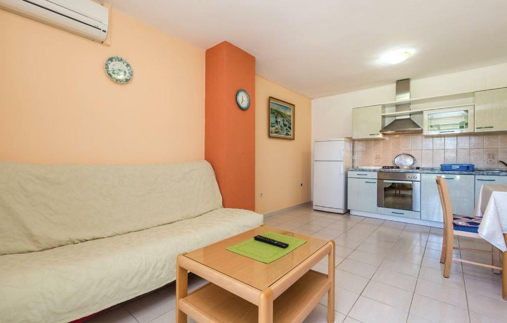 Apartament Hause Lupic Rab Town Zewnętrze zdjęcie
